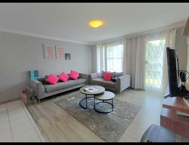 2 BEDROOM TOWNHOUSE FOR SALE IN RIDGEWAY